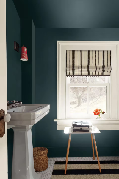 Benjamin Moore Narragansett Green HC-157 | 2026 Designer Favorite Green Navy
