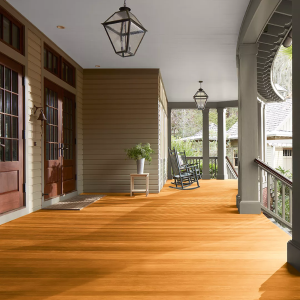 Benjamin Moore Woodluxe Water-Based Waterproofing Exterior Stain + Sealer - Translucent K691